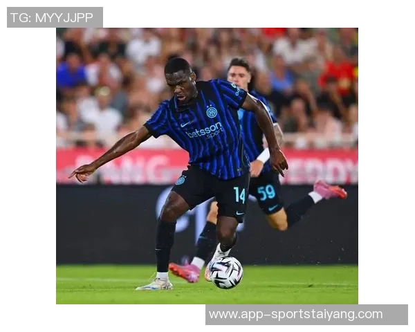 国米官方宣布博尼左膝轻微扭伤下周将进行进一步评估